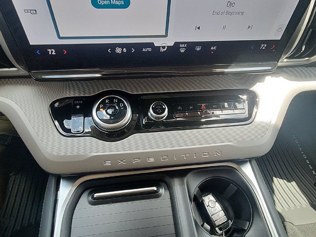 New 2026 Ford Expedition Active AWD/4WD image 24