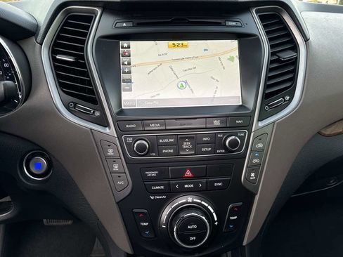 Used 2017 Hyundai Santa Fe Limited image 35