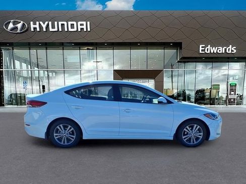 Used 2018 Hyundai Elantra Value Edition FWD image 8