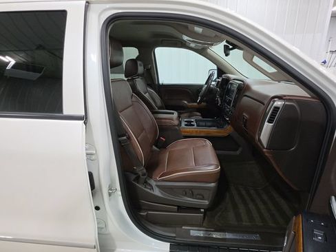Used 2014 Chevrolet Silverado 1500 High Country w/ High Country Premium Package AWD/4WD image 28