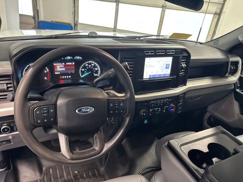 Certified 2023 Ford F550 4x4 Regular Cab Super Duty image 12
