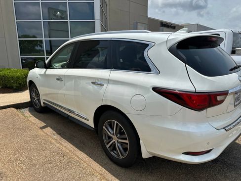 Certified 2020 INFINITI QX60 Luxe w/ Essential Package FWD image 5