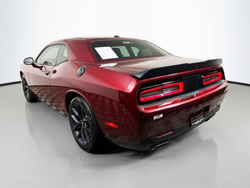 Used 2019 Dodge Challenger SXT w/ Blacktop Package RWD image 8