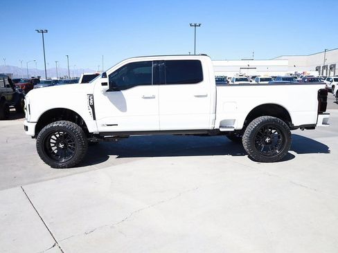 Used 2025 Ford F350 Platinum AWD/4WD image 3