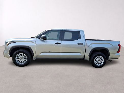 Used 2023 Toyota Tundra SR5 w/ SR5 Convenience Package RWD image 4