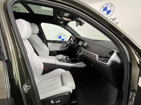 Used 2023 BMW X5 xDrive40i w/ M Sport Package AWD/4WD image 24
