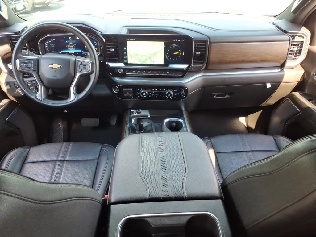 Certified 2023 Chevrolet Silverado 1500 High Country w/ High Country Premium Package AWD/4WD image 20