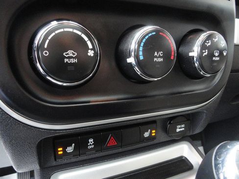Used 2017 Jeep Compass High Altitude AWD/4WD image 15