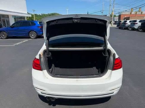 Used 2018 BMW 330i xDrive Sedan w/ Convenience Package AWD/4WD image 10