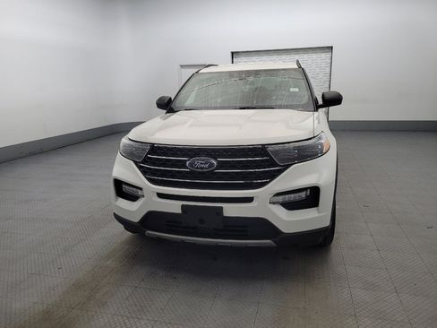 Used 2020 Ford Explorer XLT w/ Equipment Group 202A image 15