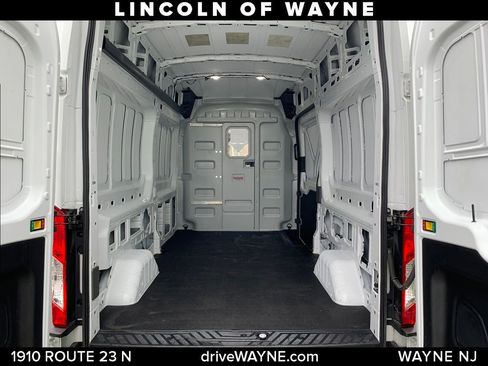 Used 2023 Ford Transit 250 148 High Roof AWD image 6