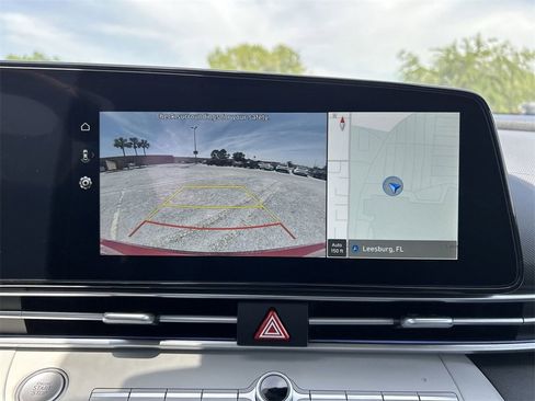 New 2025 Hyundai Elantra Limited image 7