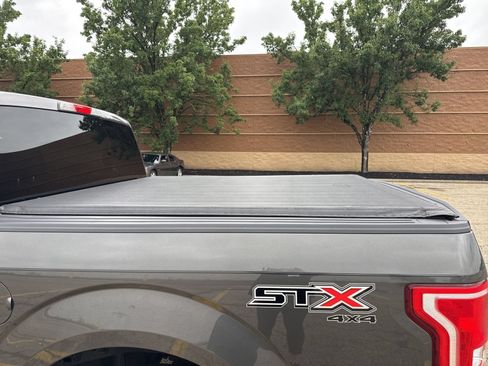 Used 2017 Ford F150 XL w/ Equipment Group 101A Mid AWD/4WD image 24
