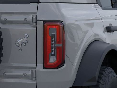 New 2026 Ford Bronco Outer Banks w/ Sasquatch Package AWD/4WD image 23