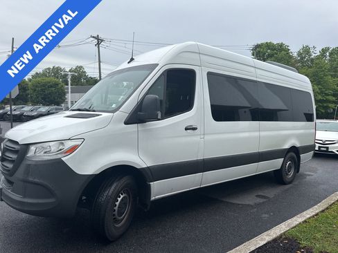 Used 2025 Mercedes-Benz Sprinter 2500 image 5