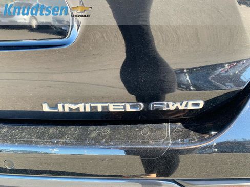 Used 2023 Toyota Highlander Limited AWD/4WD image 9
