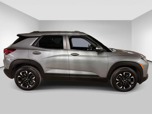 Used 2023 Chevrolet TrailBlazer LT FWD image 6