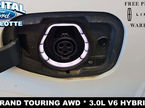 Used 2020 Lincoln Aviator Grand Touring w/ Equipment Group 302A AWD/4WD image 19