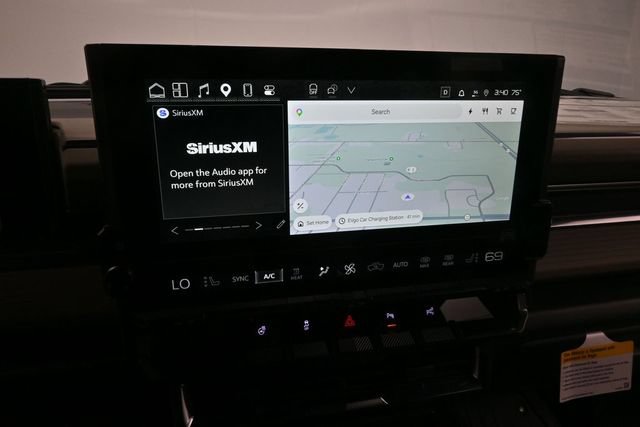 Used 2026 GMC Hummer EV SUV AWD/4WD image 32