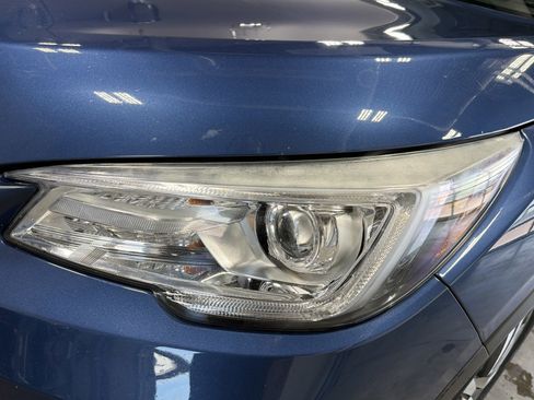 Used 2019 Subaru Ascent Limited AWD/4WD image 10