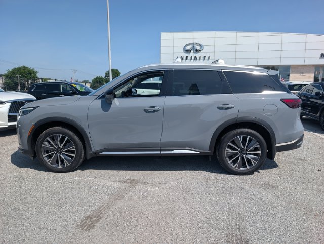 Used 2026 INFINITI QX60 Luxe w/ Cargo Package AWD/4WD image 2