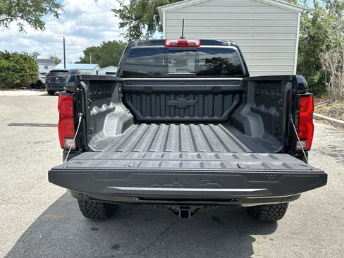 New 2026 Chevrolet Colorado ZR2 w/ Technology Package AWD/4WD image 25
