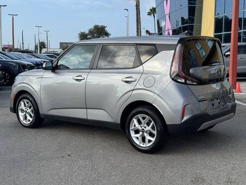Certified 2024 Kia Soul LX w/ Option Group 015 FWD image 3