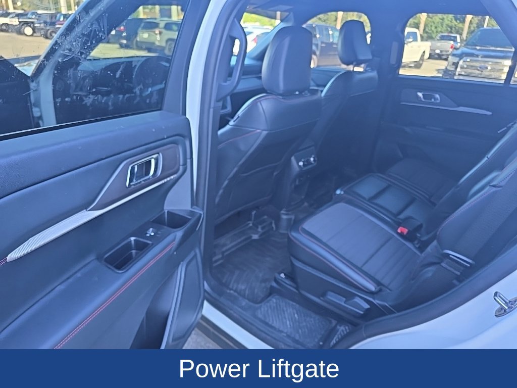 Used 2025 Ford Explorer ST-Line RWD image 11