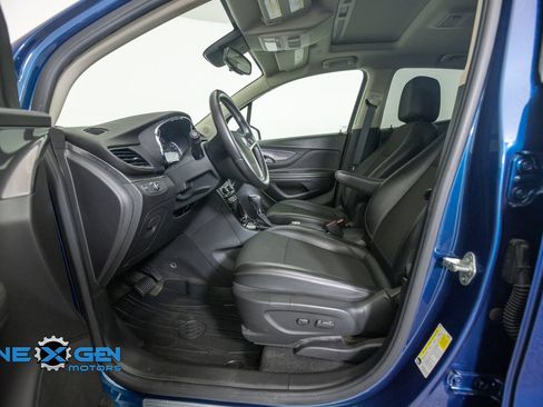 Used 2020 Buick Encore Preferred w/ Safety Package FWD image 11