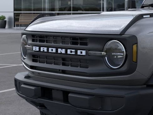 New 2025 Ford Bronco 4-Door AWD/4WD image 19