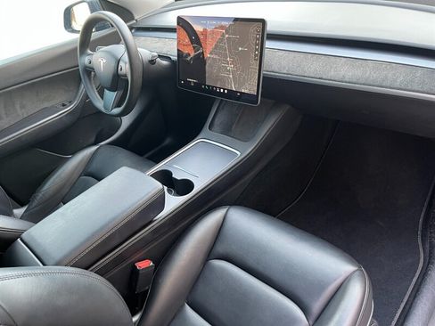 Used 2021 Tesla Model Y Long Range AWD/4WD image 7