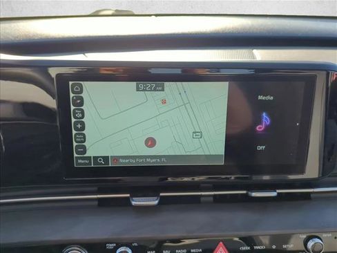 Used 2022 Kia Carnival SX image 20