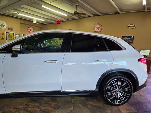 Used 2023 Mercedes-Benz EQE 500 4MATIC SUV image 5