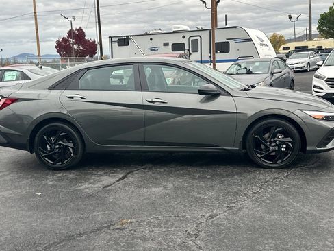 New 2026 Hyundai Elantra Sport image 3