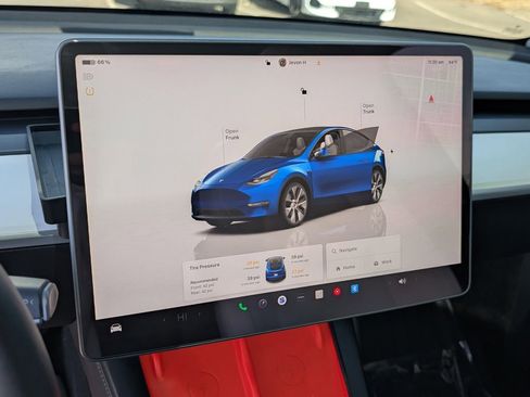 Used 2022 Tesla Model Y Performance image 23