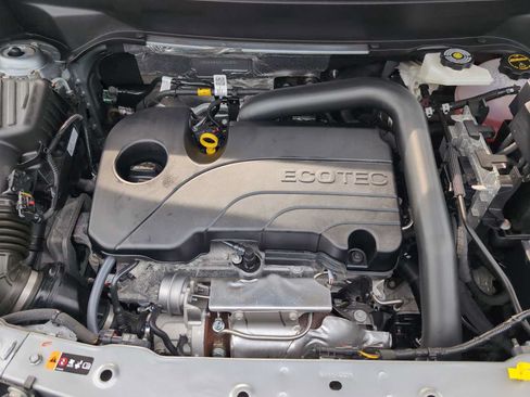 Used 2026 Chevrolet Equinox LT w/ Safety and Technology Package FWD image 29
