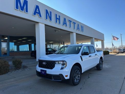 New 2025 Ford Maverick XLT w/ XLT Luxury Package image 2