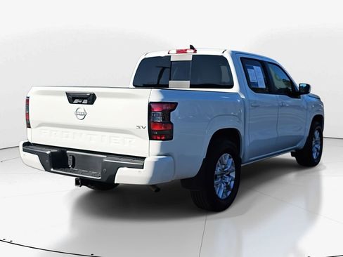 Used 2024 Nissan Frontier SV w/ SV Convenience Package image 4