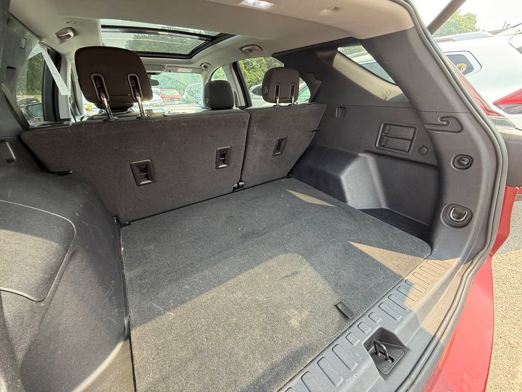 Used 2018 Chevrolet Equinox LT w/ Sun & Infotainment Package FWD image 29