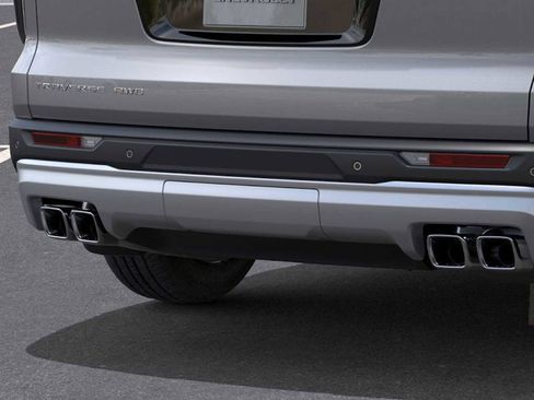 New 2026 Chevrolet Traverse LT w/ LPO, Floor Liner Package image 14