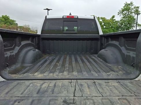 Used 2022 RAM 1500 Laramie AWD/4WD image 30