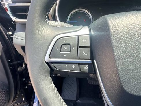 Used 2026 Toyota Highlander XLE AWD/4WD image 31