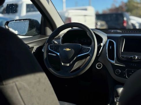 Used 2024 Chevrolet Equinox LS image 20