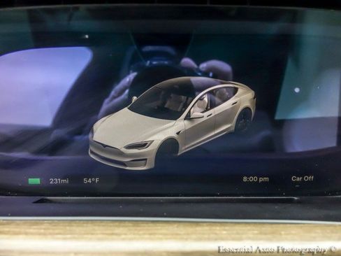 Used 2022 Tesla Model S image 16