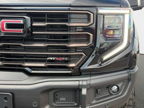 New 2026 GMC Sierra 1500 AT4X AWD/4WD image 9