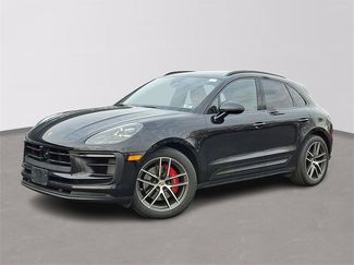 Used 2024 Porsche Macan S video 1