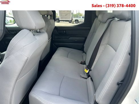 Certified 2024 Toyota Tacoma SR5 AWD/4WD image 24
