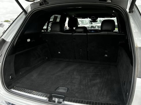 Used 2020 Mercedes-Benz GLE 350 w/ Premium Package image 34