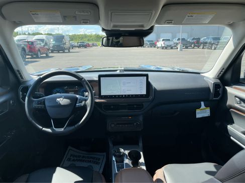 Used 2025 Ford Bronco Sport Outer Banks w/ Outer Banks Tech Package+ image 16