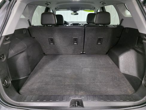 Used 2021 GMC Terrain SLT AWD/4WD image 11